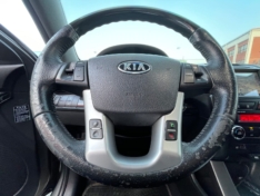 KIA SORENTO MODELO 2010