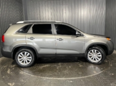 KIA SORENTO MODELO 2010