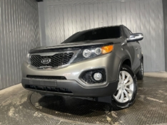 KIA SORENTO MODELO 2010